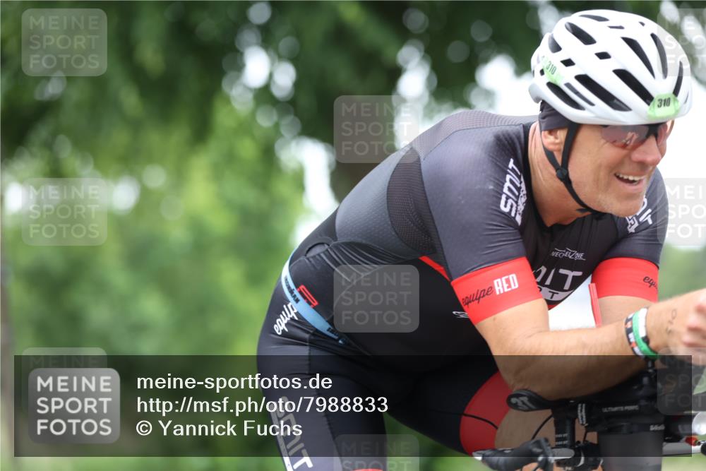 15.06.2025 - 7 Türme Triathlon Yannick Fuchs http://msf.ph/oto/7988833 15.06.2025 11:45:45 Radfahren 232, 245, 301 meine-sportfotos.de