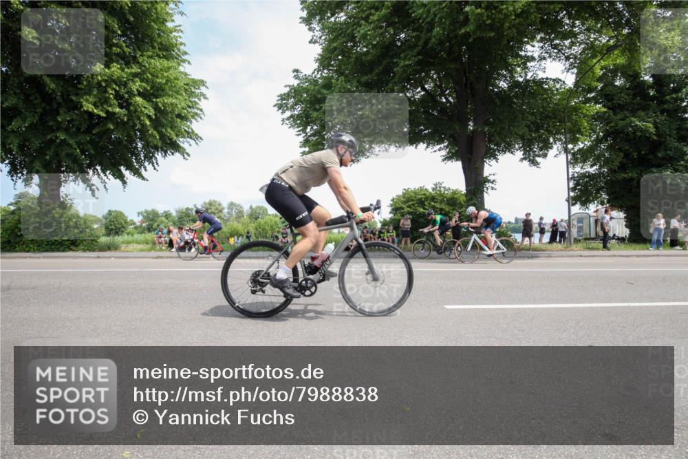 15.06.2025 - 7 Türme Triathlon Yannick Fuchs http://msf.ph/oto/7988838 15.06.2025 12:58:32 Radfahren 367, 386, 440, 585, 592, 606, 762, 769, 865, 881, 950 meine-sportfotos.de