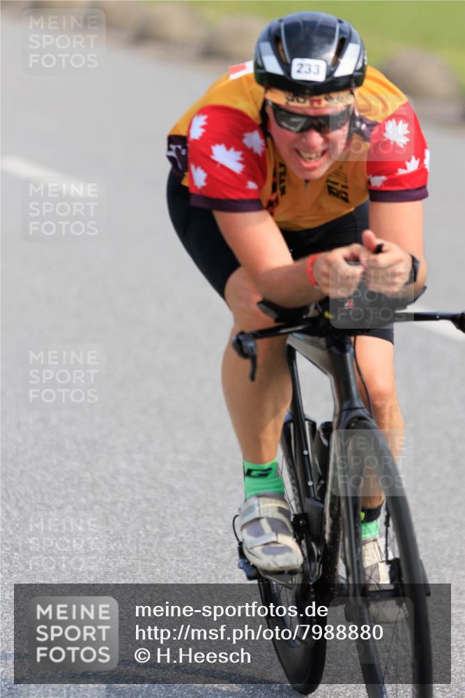 15.06.2025 - 27. Vierlanden-Triathlon H.Heesch http://msf.ph/oto/7988880 15.06.2025 09:28:54 Radfahren 172, 183, 233 meine-sportfotos.de