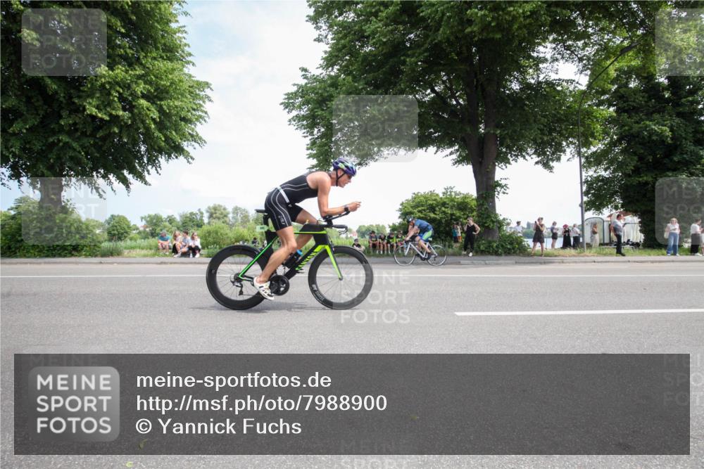 15.06.2025 - 7 Türme Triathlon Yannick Fuchs http://msf.ph/oto/7988900 15.06.2025 12:58:48 Radfahren 402, 527, 665, 681, 701, 707, 719, 1182 meine-sportfotos.de