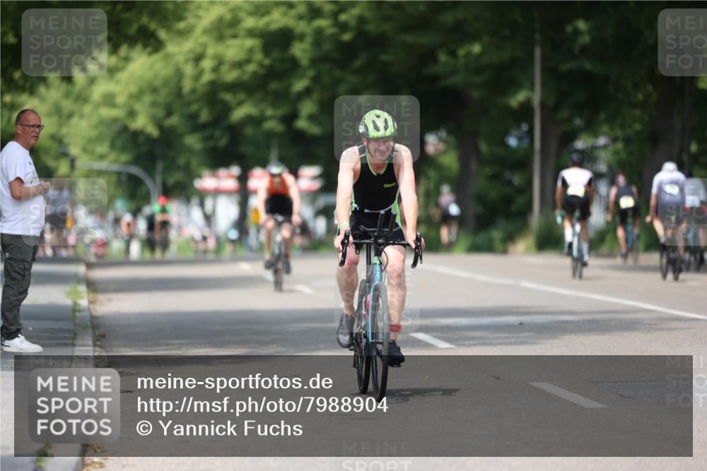 15.06.2025 - 7 Türme Triathlon Yannick Fuchs http://msf.ph/oto/7988904 15.06.2025 13:00:43 Radfahren 234, 327, 424, 579, 641, 805, 927, 992, 1049, 1149, 1169 meine-sportfotos.de