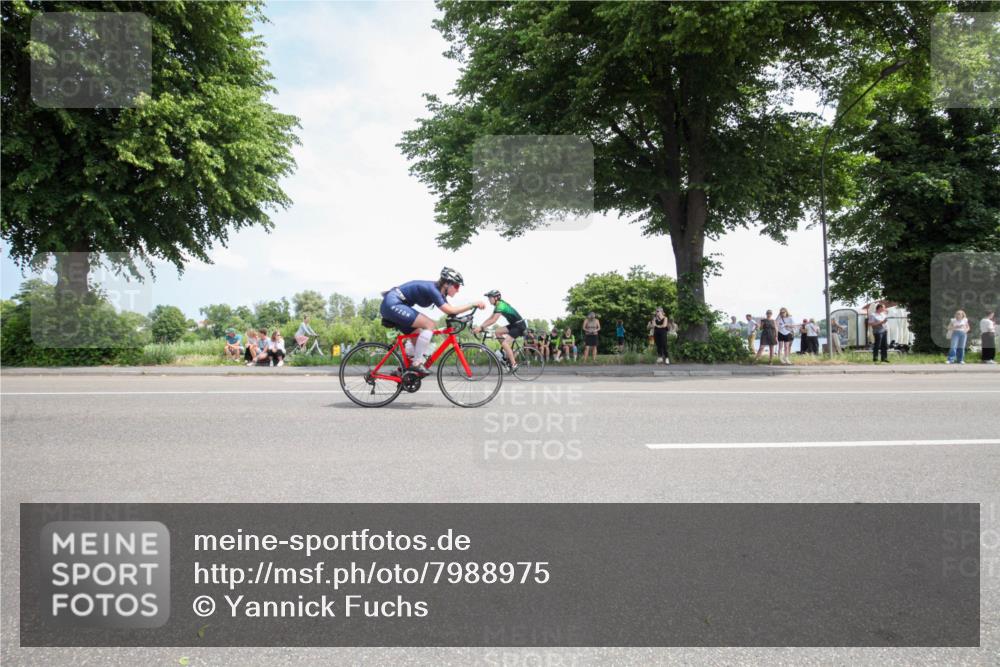 15.06.2025 - 7 Türme Triathlon Yannick Fuchs http://msf.ph/oto/7988975 15.06.2025 12:59:19 Radfahren 237, 298, 467, 503, 515, 745, 763, 1075 meine-sportfotos.de