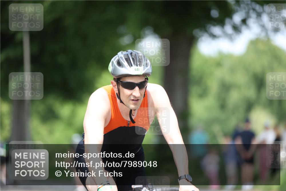 15.06.2025 - 7 Türme Triathlon Yannick Fuchs http://msf.ph/oto/7989048 15.06.2025 13:00:48 Radfahren 327, 361, 376, 398, 467, 641, 927, 1070, 1169 meine-sportfotos.de