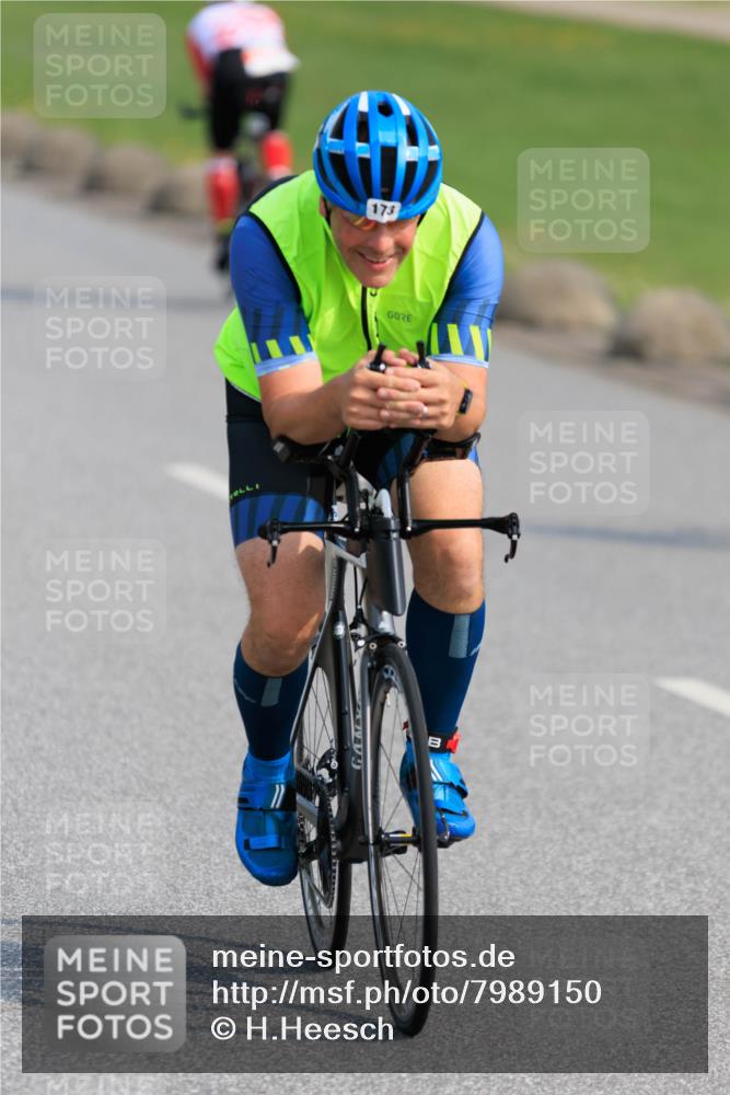 15.06.2025 - 27. Vierlanden-Triathlon H.Heesch http://msf.ph/oto/7989150 15.06.2025 09:31:27 Radfahren 13, 127, 173 meine-sportfotos.de