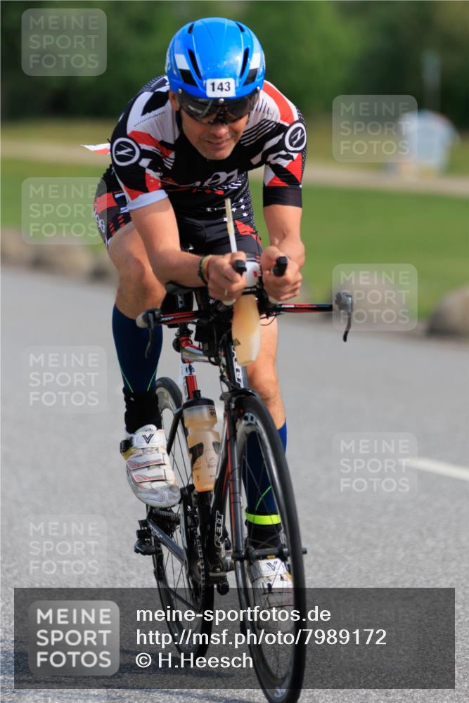 15.06.2025 - 27. Vierlanden-Triathlon H.Heesch http://msf.ph/oto/7989172 15.06.2025 09:31:53 Radfahren 93, 143, 178, 185 meine-sportfotos.de