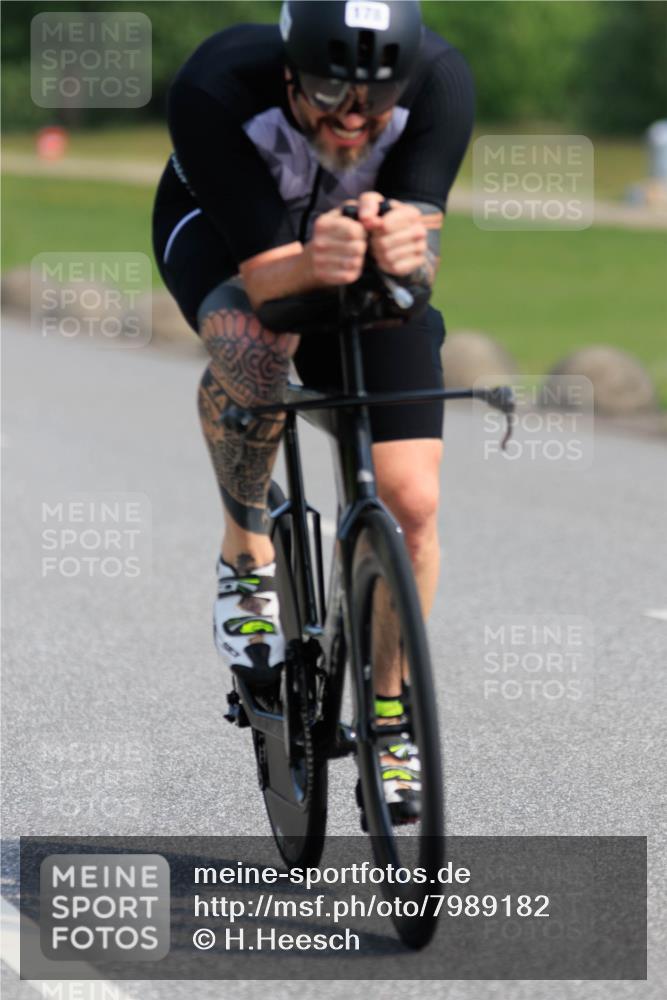15.06.2025 - 27. Vierlanden-Triathlon H.Heesch http://msf.ph/oto/7989182 15.06.2025 09:31:58 Radfahren 18, 38, 93, 178, 185, 193 meine-sportfotos.de