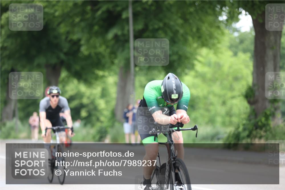 15.06.2025 - 7 Türme Triathlon Yannick Fuchs http://msf.ph/oto/7989237 15.06.2025 11:46:24 Radfahren 202, 235, 315 meine-sportfotos.de