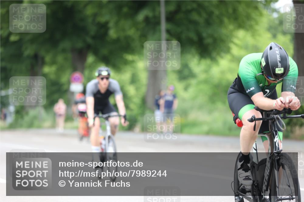 15.06.2025 - 7 Türme Triathlon Yannick Fuchs http://msf.ph/oto/7989244 15.06.2025 11:46:25 Radfahren 202, 235, 315 meine-sportfotos.de