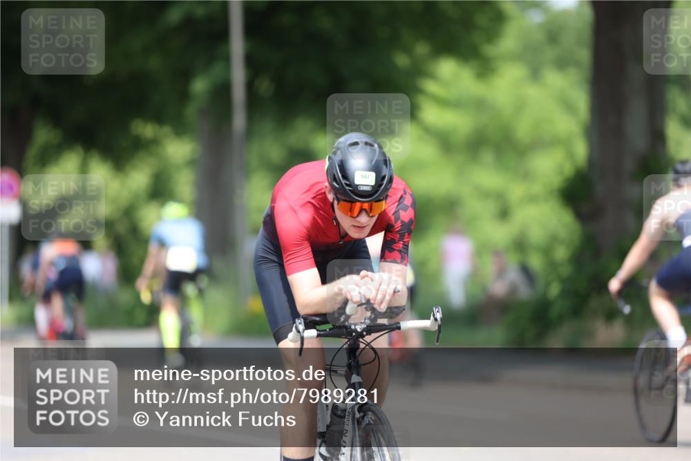 15.06.2025 - 7 Türme Triathlon Yannick Fuchs http://msf.ph/oto/7989281 15.06.2025 13:01:04 Radfahren 586, 642, 667, 797, 1132 meine-sportfotos.de