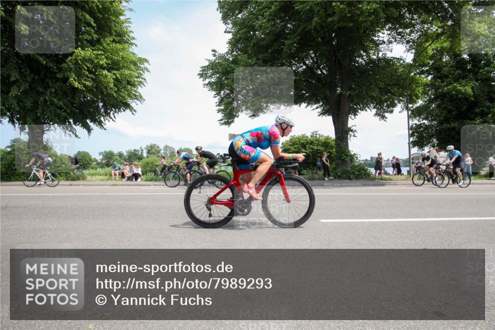 15.06.2025 - 7 Türme Triathlon Yannick Fuchs http://msf.ph/oto/7989293 15.06.2025 13:01:56 Radfahren 355, 453, 456, 554, 644, 709, 857, 986, 1074, 1074, 1114 meine-sportfotos.de