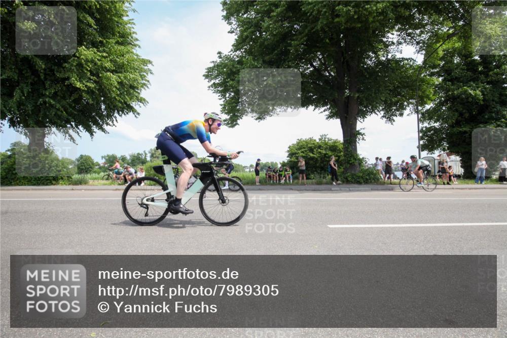 15.06.2025 - 7 Türme Triathlon Yannick Fuchs http://msf.ph/oto/7989305 15.06.2025 13:01:58 Radfahren 355, 453, 456, 554, 644, 853, 986, 1074, 1074, 1114 meine-sportfotos.de