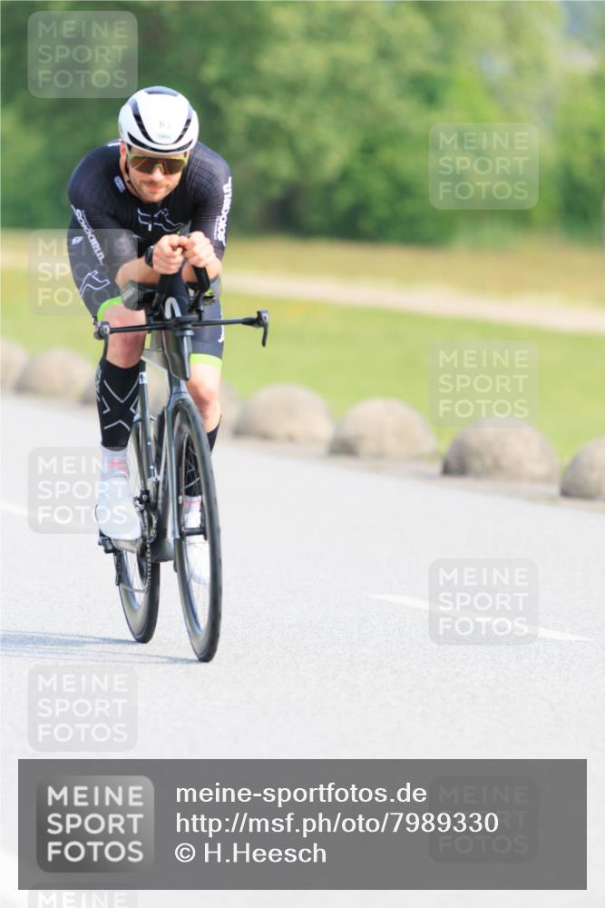15.06.2025 - 27. Vierlanden-Triathlon H.Heesch http://msf.ph/oto/7989330 15.06.2025 09:35:25 Radfahren 63, 183 meine-sportfotos.de