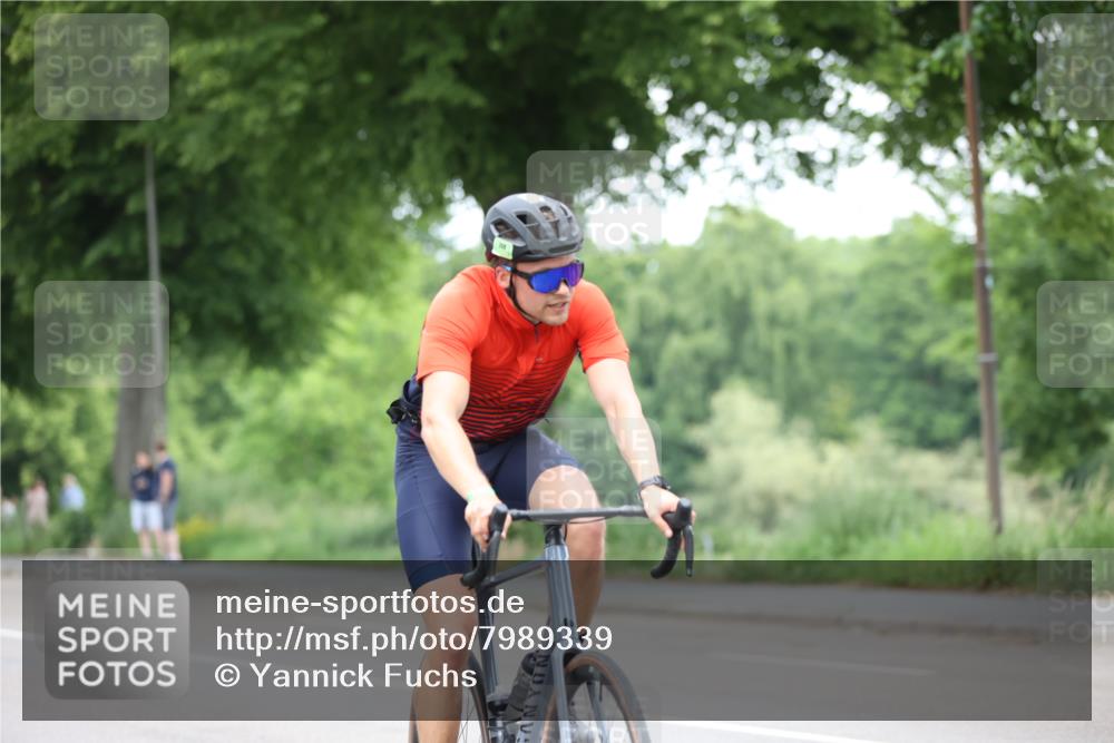 15.06.2025 - 7 Türme Triathlon Yannick Fuchs http://msf.ph/oto/7989339 15.06.2025 11:46:33 Radfahren 202, 308 meine-sportfotos.de