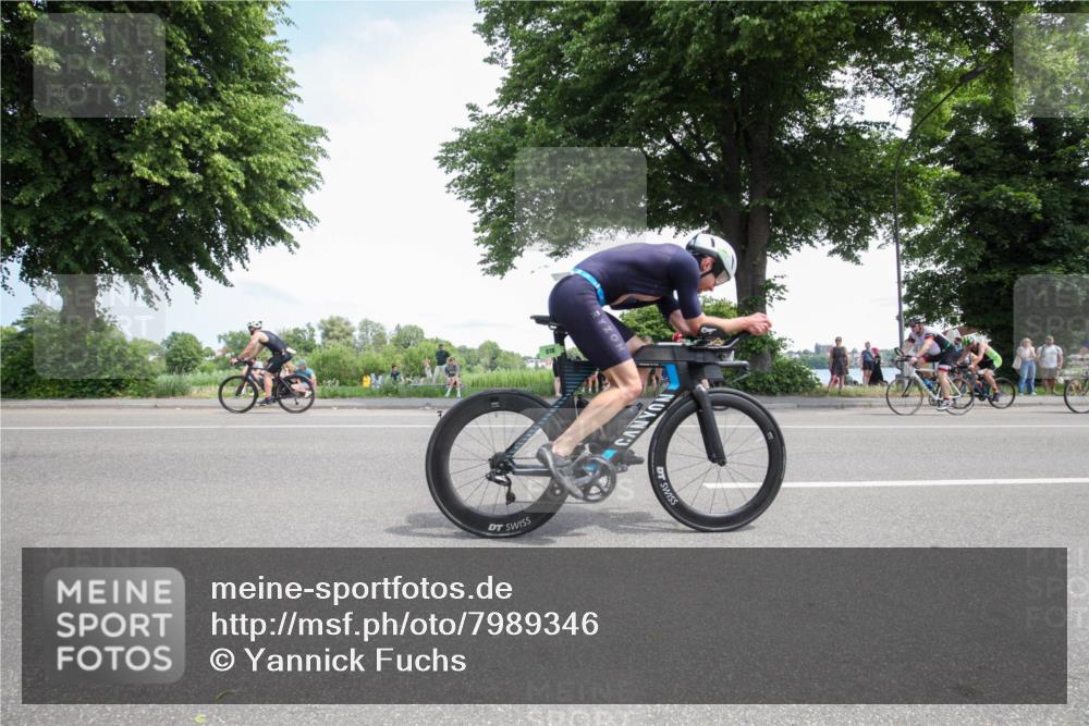 15.06.2025 - 7 Türme Triathlon Yannick Fuchs http://msf.ph/oto/7989346 15.06.2025 13:02:31 Radfahren 196, 270, 271, 376, 525, 578, 641, 717, 889, 899, 1044, 1052, 1054, 1055, 1095 meine-sportfotos.de
