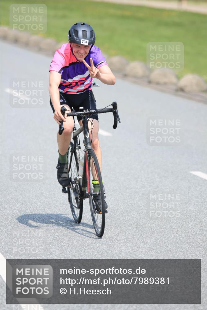 21.06.2025 - 27. Vierlanden-Triathlon H.Heesch http://msf.ph/oto/7989381 15.06.2025 11:47:04 Radfahren 647, 696, 710, 722, 734, 763, 831 meine-sportfotos.de