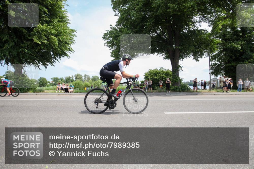 15.06.2025 - 7 Türme Triathlon Yannick Fuchs http://msf.ph/oto/7989385 15.06.2025 13:03:34 Radfahren 334, 469, 587, 1103 meine-sportfotos.de