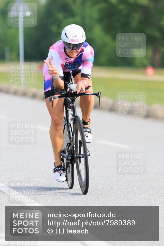 15.06.2025 - 27. Vierlanden-Triathlon H.Heesch http://msf.ph/oto/7989389 15.06.2025 09:37:24 Radfahren 16, 46, 70, 186, 196 meine-sportfotos.de