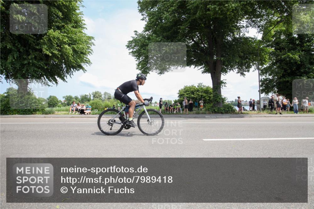 15.06.2025 - 7 Türme Triathlon Yannick Fuchs http://msf.ph/oto/7989418 15.06.2025 13:03:44 Radfahren 218, 250, 409, 516, 619, 1103 meine-sportfotos.de