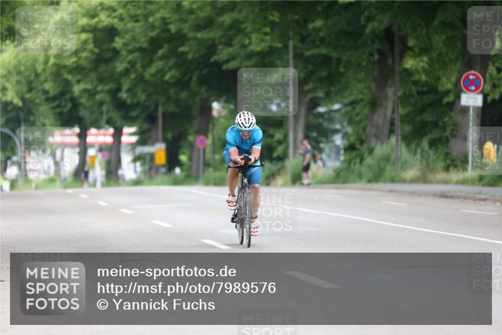 15.06.2025 - 7 Türme Triathlon Yannick Fuchs http://msf.ph/oto/7989576 15.06.2025 11:49:22 Radfahren  meine-sportfotos.de