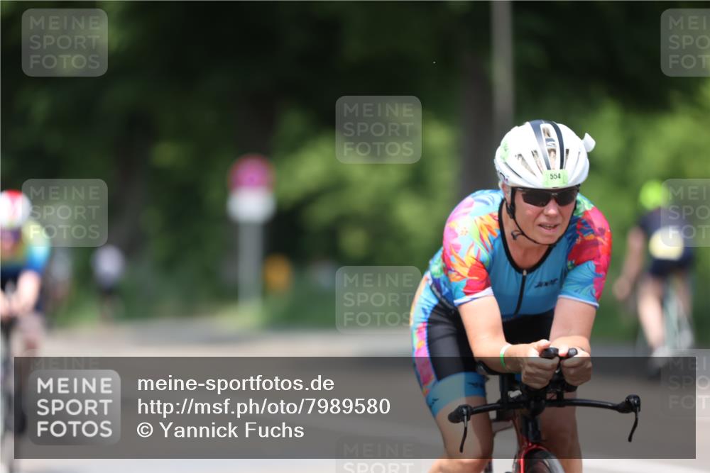 15.06.2025 - 7 Türme Triathlon Yannick Fuchs http://msf.ph/oto/7989580 15.06.2025 13:01:56 Radfahren 355, 453, 456, 554, 644, 709, 857, 986, 1074, 1074, 1114 meine-sportfotos.de