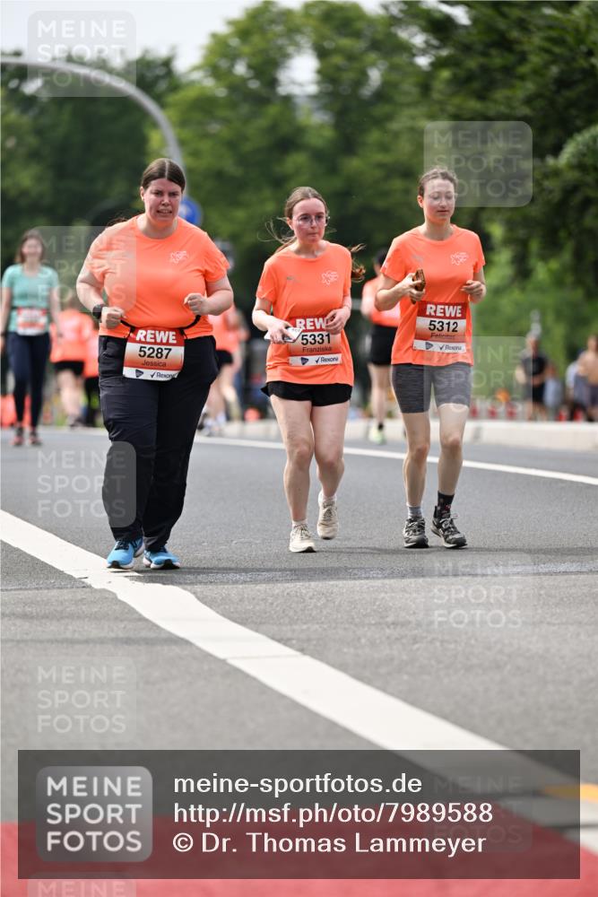 15.06.2025 - REWE Women's Run Dr. Thomas Lammeyer http://msf.ph/oto/7989588 15.06.2025 10:49:22 Laufen 5287, 5331, 5312 meine-sportfotos.de