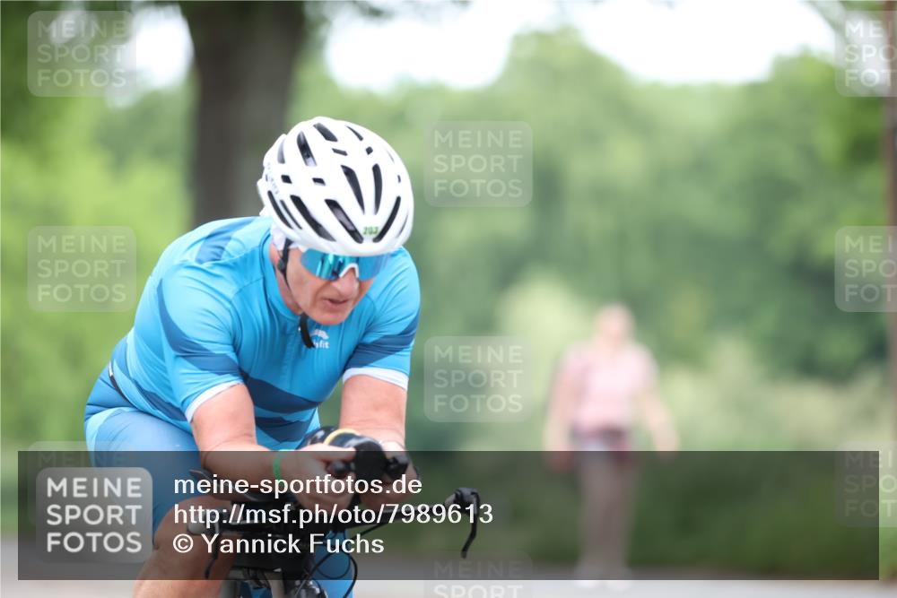 15.06.2025 - 7 Türme Triathlon Yannick Fuchs http://msf.ph/oto/7989613 15.06.2025 11:49:24 Radfahren  meine-sportfotos.de