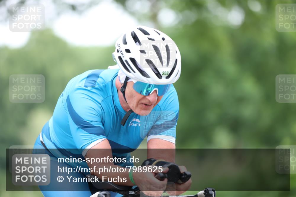 15.06.2025 - 7 Türme Triathlon Yannick Fuchs http://msf.ph/oto/7989625 15.06.2025 11:49:24 Radfahren  meine-sportfotos.de