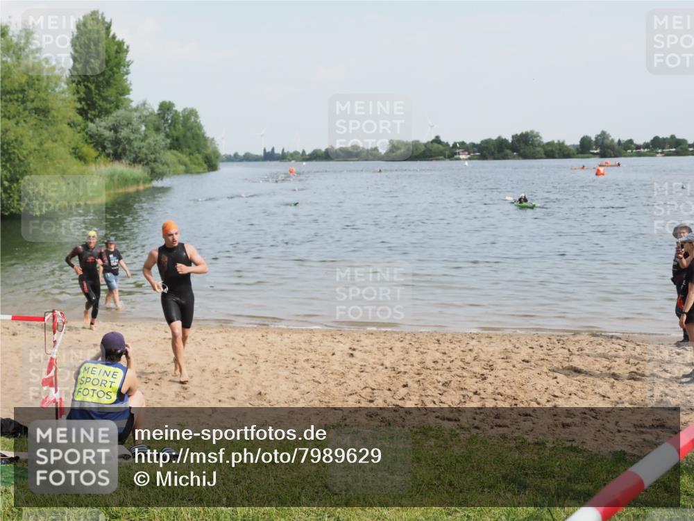 21.06.2025 - 27. Vierlanden-Triathlon MichiJ http://msf.ph/oto/7989629 15.06.2026 09:52:02 Schwimmen 282, 288, 292 meine-sportfotos.de
