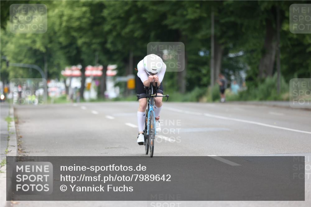 15.06.2025 - 7 Türme Triathlon Yannick Fuchs http://msf.ph/oto/7989642 15.06.2025 11:49:37 Radfahren  meine-sportfotos.de