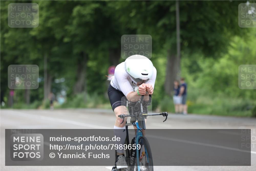 15.06.2025 - 7 Türme Triathlon Yannick Fuchs http://msf.ph/oto/7989659 15.06.2025 11:49:39 Radfahren  meine-sportfotos.de