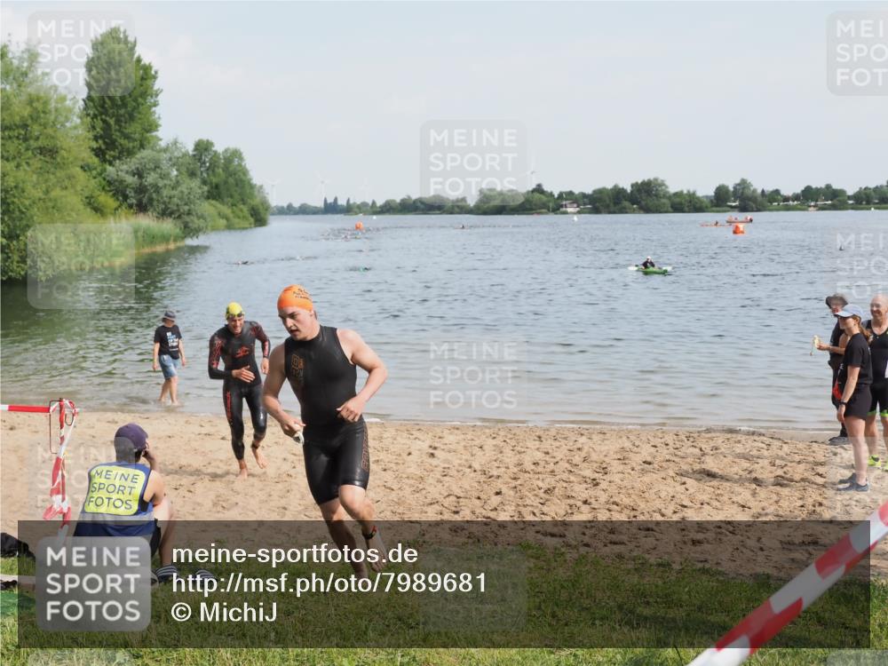 21.06.2025 - 27. Vierlanden-Triathlon MichiJ http://msf.ph/oto/7989681 15.06.2026 09:52:04 Schwimmen 282, 288, 292 meine-sportfotos.de