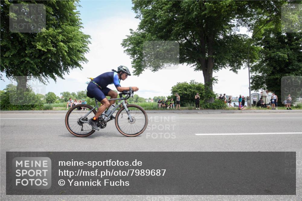 15.06.2025 - 7 Türme Triathlon Yannick Fuchs http://msf.ph/oto/7989687 15.06.2025 13:06:15 Radfahren 427, 509, 1200 meine-sportfotos.de