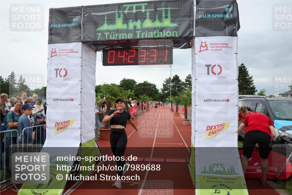 15.06.2025 - 7 Türme Triathlon Michael Strokosch http://msf.ph/oto/7989688 15.06.2025 14:23:31 Ziel 558, 1113, 1160 meine-sportfotos.de