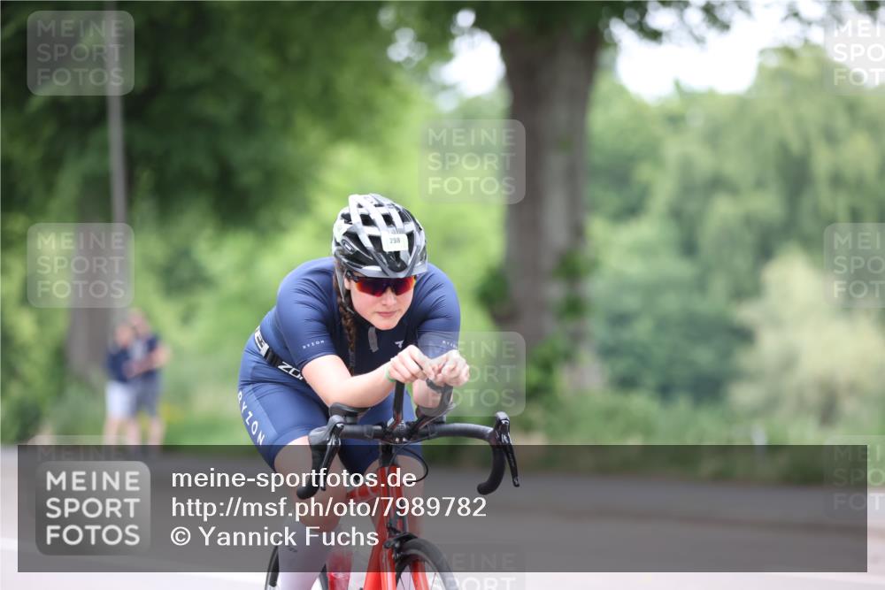 15.06.2025 - 7 Türme Triathlon Yannick Fuchs http://msf.ph/oto/7989782 15.06.2025 11:50:42 Radfahren 298 meine-sportfotos.de
