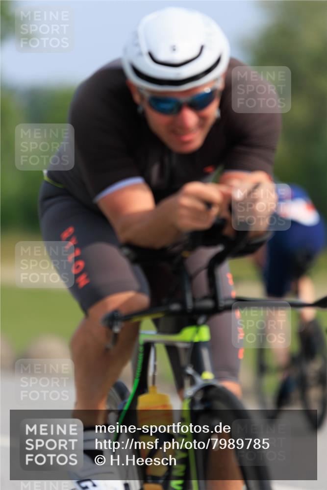 15.06.2025 - 27. Vierlanden-Triathlon H.Heesch http://msf.ph/oto/7989785 15.06.2025 09:42:42 Radfahren 6, 46, 163, 186, 247 meine-sportfotos.de