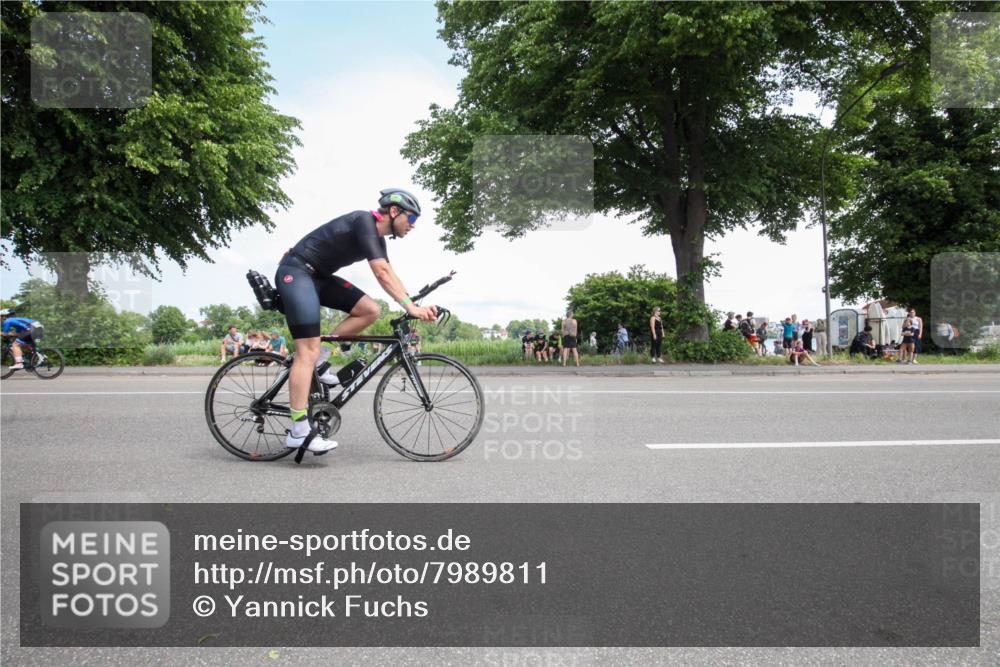 15.06.2025 - 7 Türme Triathlon Yannick Fuchs http://msf.ph/oto/7989811 15.06.2025 13:07:33 Radfahren 285, 295, 324 meine-sportfotos.de
