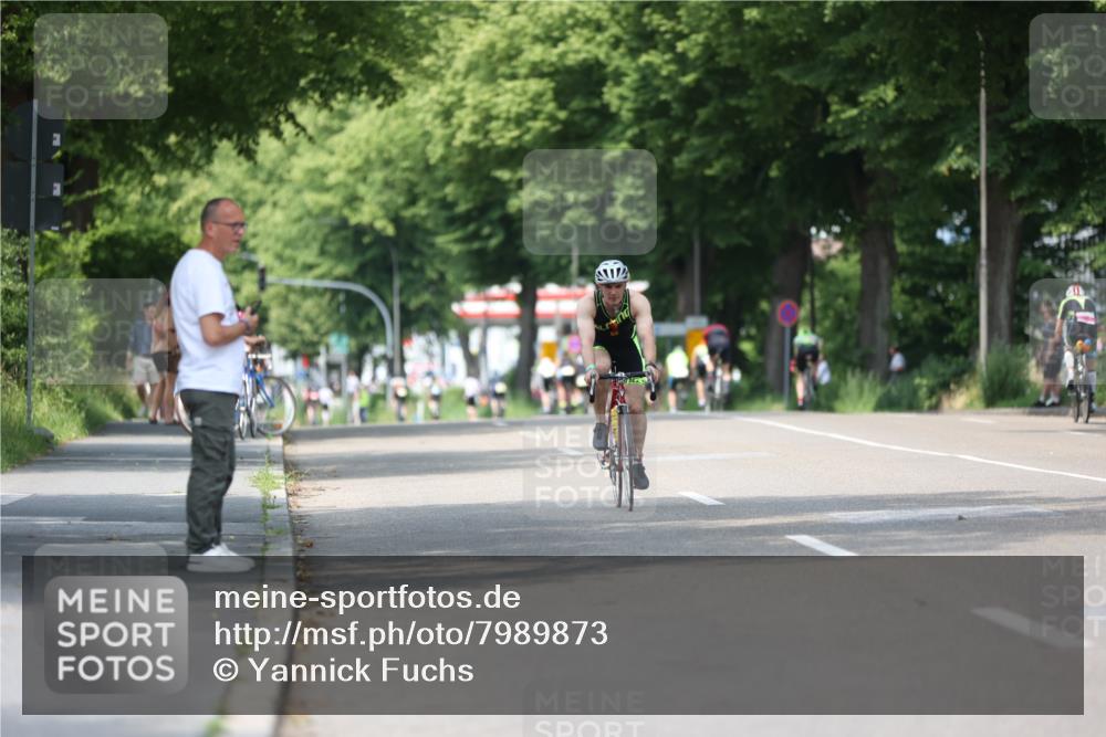 15.06.2025 - 7 Türme Triathlon Yannick Fuchs http://msf.ph/oto/7989873 15.06.2025 13:02:34 Radfahren 196, 271, 376, 525, 641, 717, 899, 1044, 1052, 1095 meine-sportfotos.de