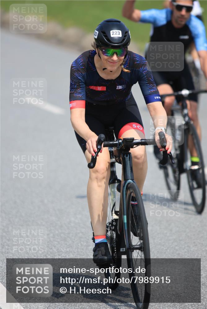 21.06.2025 - 27. Vierlanden-Triathlon H.Heesch http://msf.ph/oto/7989915 15.06.2025 11:48:32 Radfahren 223, 781, 816, 866 meine-sportfotos.de