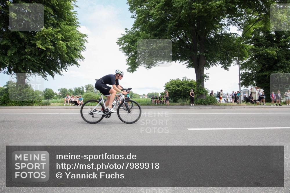 15.06.2025 - 7 Türme Triathlon Yannick Fuchs http://msf.ph/oto/7989918 15.06.2025 13:09:14 Radfahren 324, 472, 486, 650, 675, 847 meine-sportfotos.de