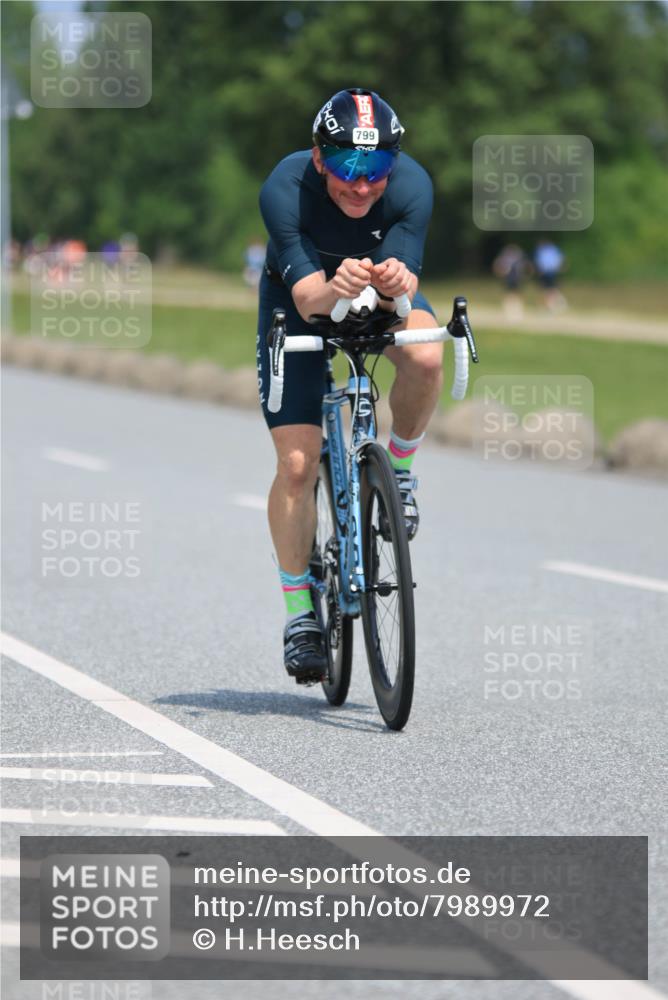 21.06.2025 - 27. Vierlanden-Triathlon H.Heesch http://msf.ph/oto/7989972 15.06.2025 11:49:01 Radfahren 799, 836, 846, 968 meine-sportfotos.de