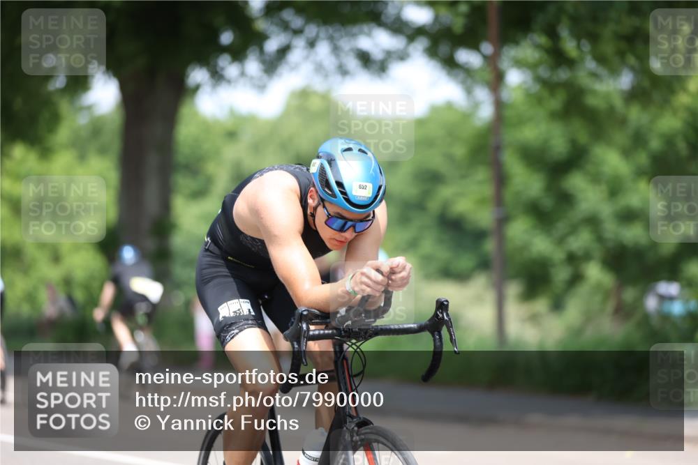 15.06.2025 - 7 Türme Triathlon Yannick Fuchs http://msf.ph/oto/7990000 15.06.2025 13:03:07 Radfahren 194, 652, 798, 826, 953, 1085, 1106, 1180 meine-sportfotos.de
