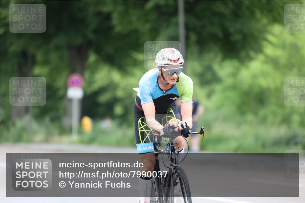 15.06.2025 - 7 Türme Triathlon Yannick Fuchs http://msf.ph/oto/7990037 15.06.2025 11:51:50 Radfahren 252, 271, 316, 325 meine-sportfotos.de
