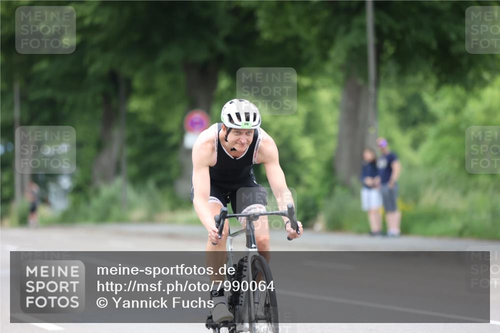 15.06.2025 - 7 Türme Triathlon Yannick Fuchs http://msf.ph/oto/7990064 15.06.2025 11:51:51 Radfahren 252, 271, 316, 325 meine-sportfotos.de