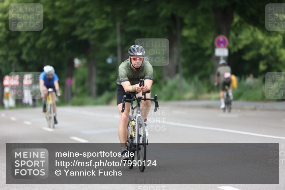 15.06.2025 - 7 Türme Triathlon Yannick Fuchs http://msf.ph/oto/7990124 15.06.2025 11:52:15 Radfahren 230, 298 meine-sportfotos.de