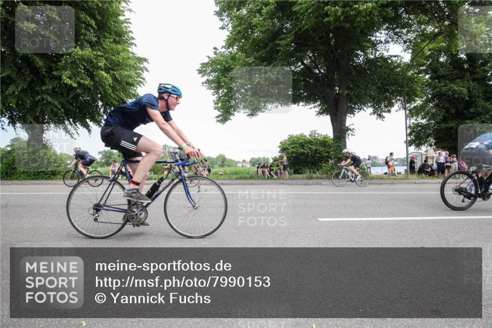 15.06.2025 - 7 Türme Triathlon Yannick Fuchs http://msf.ph/oto/7990153 15.06.2025 13:11:43 Radfahren 254, 352, 382, 415, 465, 668, 1189 meine-sportfotos.de