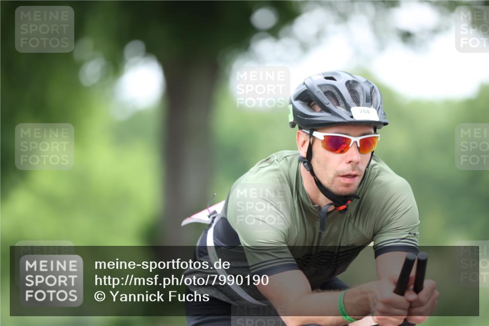 15.06.2025 - 7 Türme Triathlon Yannick Fuchs http://msf.ph/oto/7990190 15.06.2025 11:52:16 Radfahren 230, 298 meine-sportfotos.de