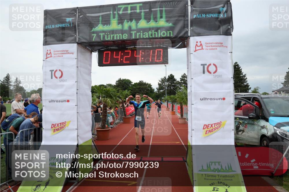 15.06.2025 - 7 Türme Triathlon Michael Strokosch http://msf.ph/oto/7990239 15.06.2025 14:24:10 Ziel 623, 642, 664, 822 meine-sportfotos.de