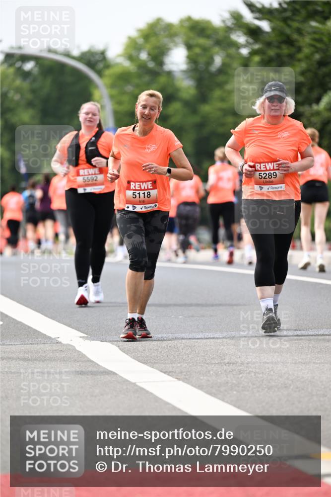 15.06.2025 - REWE Women's Run Dr. Thomas Lammeyer http://msf.ph/oto/7990250 15.06.2025 10:49:43 Laufen 5592, 5118, 5289 meine-sportfotos.de