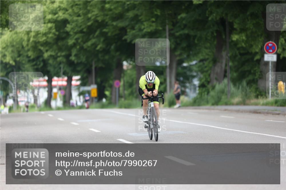 15.06.2025 - 7 Türme Triathlon Yannick Fuchs http://msf.ph/oto/7990267 15.06.2025 11:52:36 Radfahren 339 meine-sportfotos.de