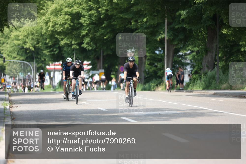 15.06.2025 - 7 Türme Triathlon Yannick Fuchs http://msf.ph/oto/7990269 15.06.2025 13:03:42 Radfahren 218, 516, 587, 619, 1103 meine-sportfotos.de